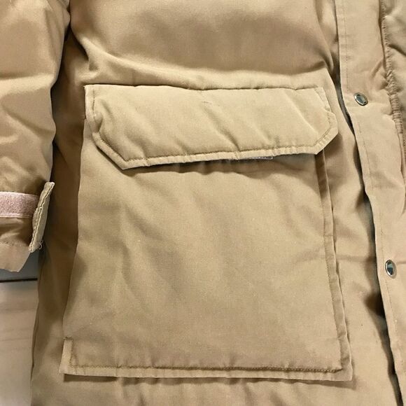 Snow Lion Men’s Vintage Puffer Jacket - Picture 5 of 13